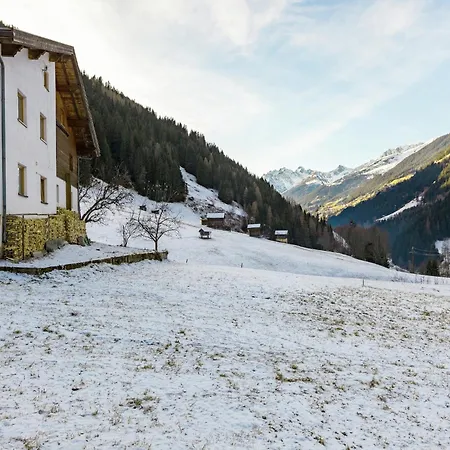 In Near Slopes דירה